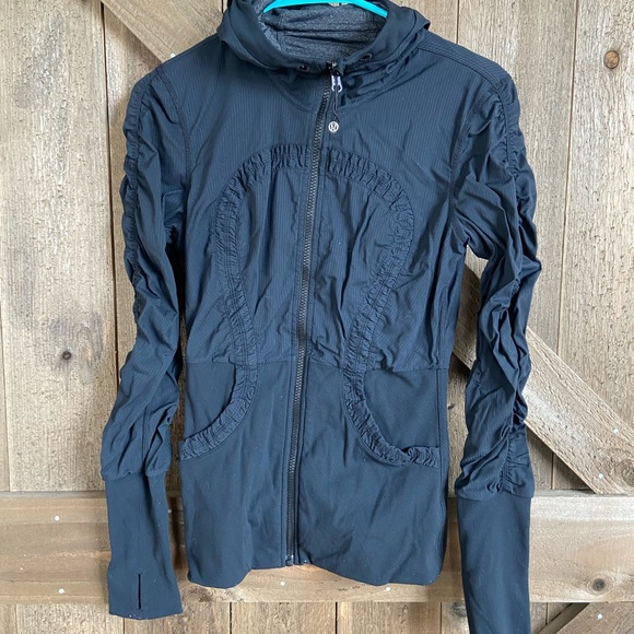 lululemon athletica Tops - Lululemon reversible jacket